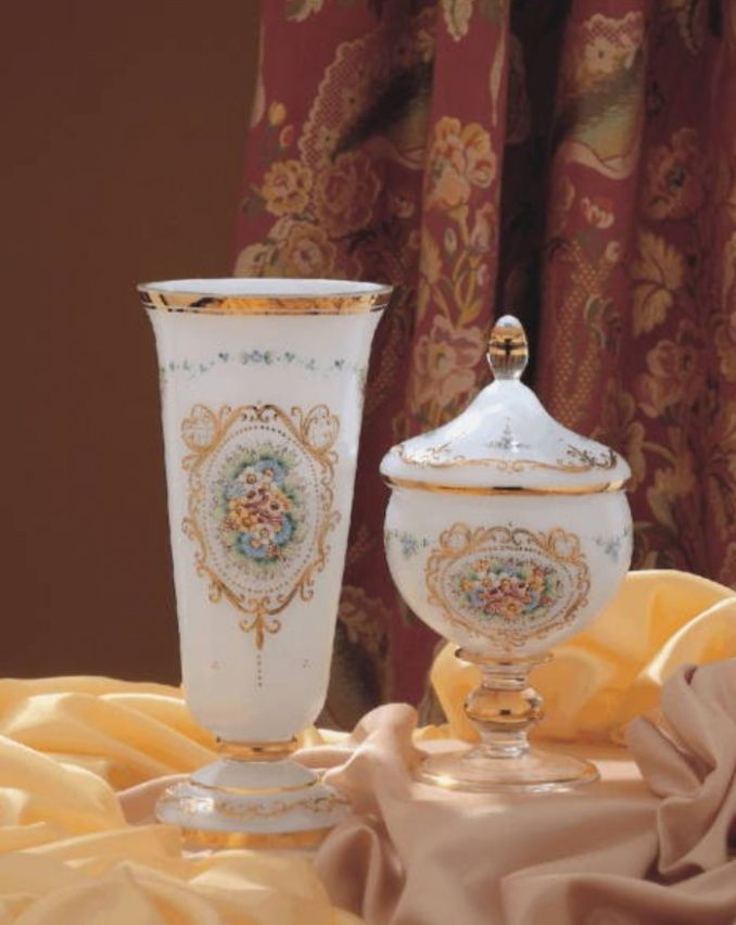 Klasikinės Egermann vazos, tapytos rankomis