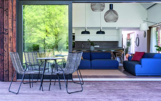 160 m² erdvaus namo su nuostabiomis terasomis interjeras